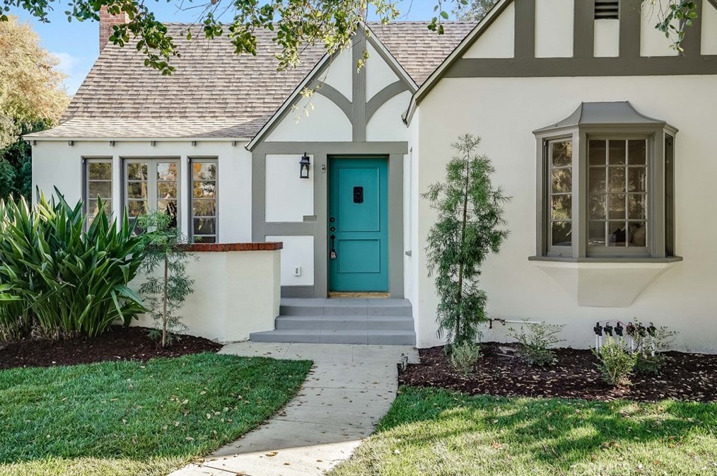 822 N Allen Ave, Pasadena, CA 91104