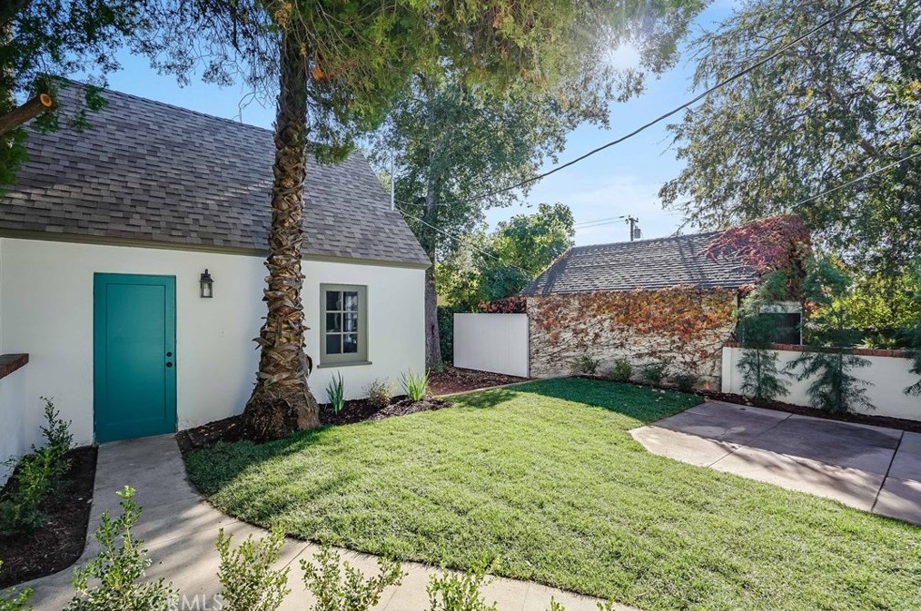 822 Allen Ave, Pasadena CA  91104-4003 exterior