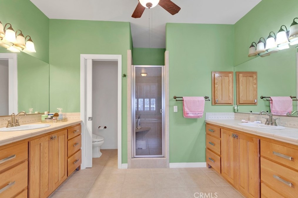 8368 Arrowhead Rd, Phelan CA  92371-6299 exterior