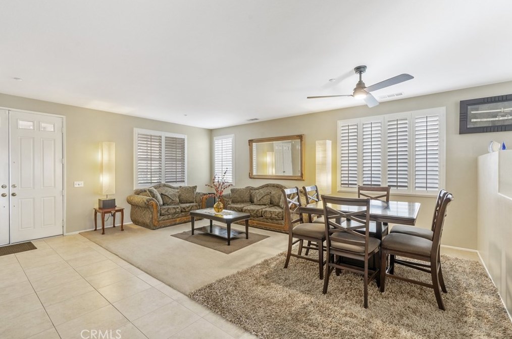 15555 Spruce Tree Way, Fontana, CA 92336-5766