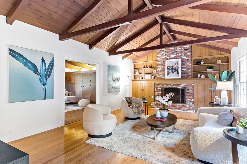 285 Manzanita Ave, Sierra Madre, CA 91024