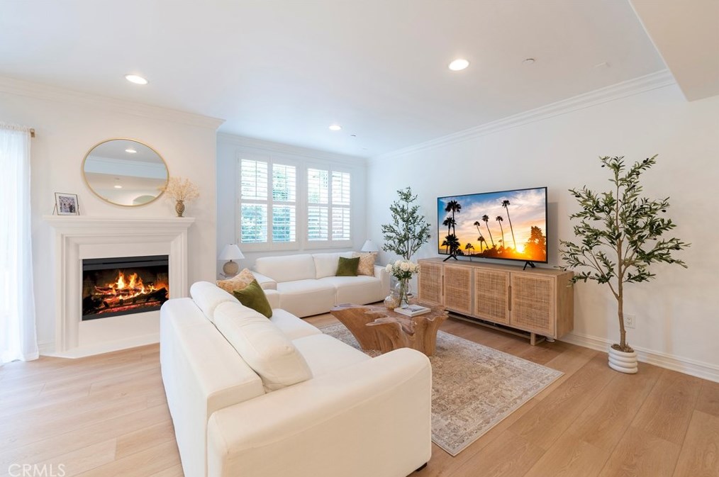 4237 Longridge Ave #204, North Hollywood, CA 91604