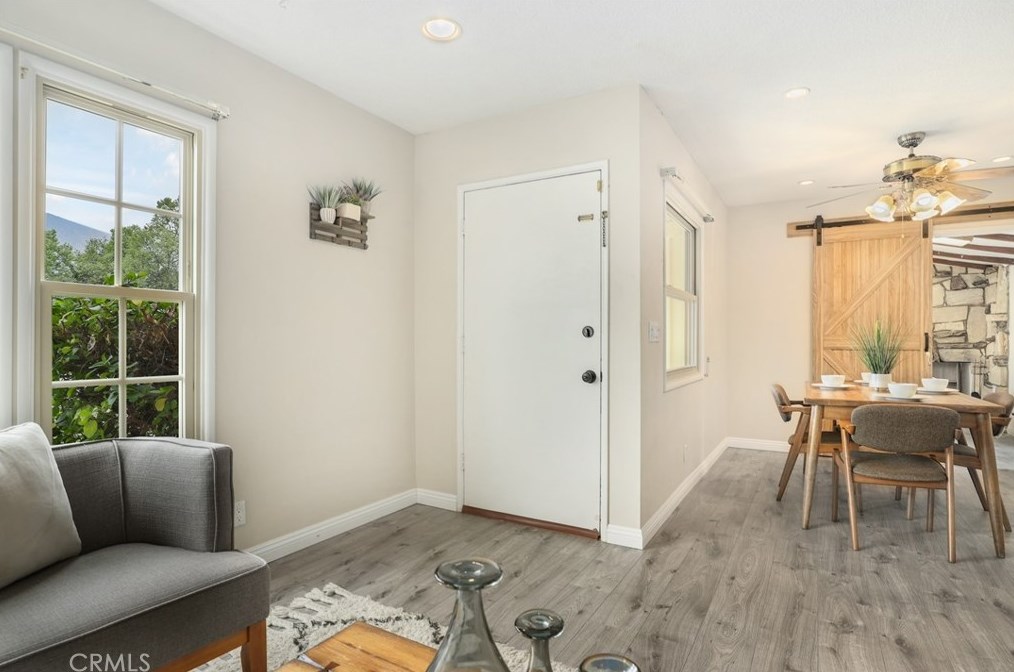 1008 Newhill St, Glendora, CA 91741-1894