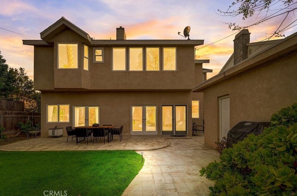 2224 Laurel Pl, Newport Beach, CA 92663-5420