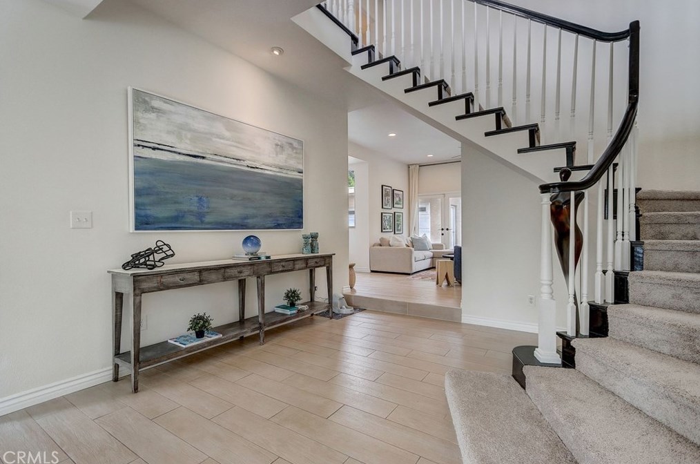 2224 Laurel Pl, Newport Beach CA  92663-5458 exterior