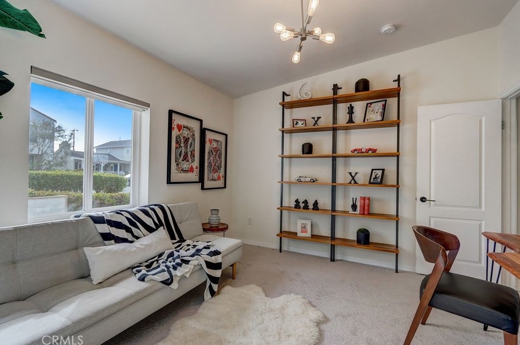 2224 Laurel Pl, Newport Beach CA  92663-5458 exterior