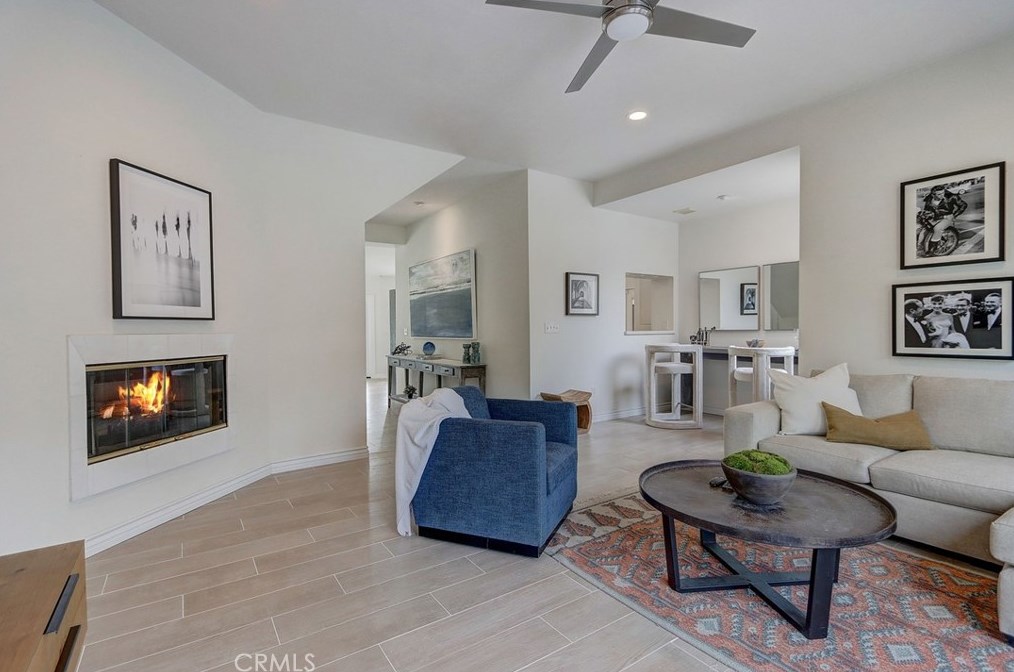 2224 Laurel Pl, Newport Beach CA  92663-5458 exterior