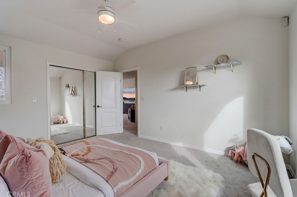 2224 Laurel Pl, Newport Beach CA  92663-5458 exterior