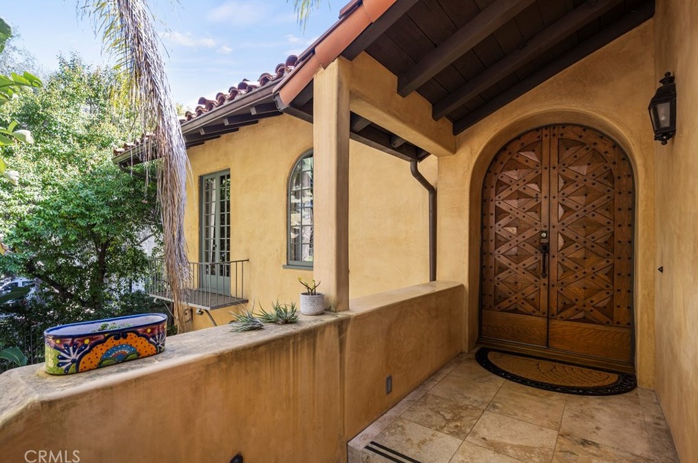 788 Grand Ave, Pasadena CA  91105-2447 exterior