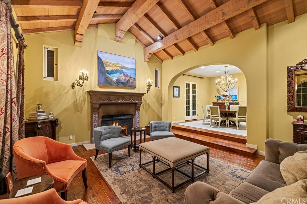 788 Grand Ave, Pasadena CA  91105-2447 exterior