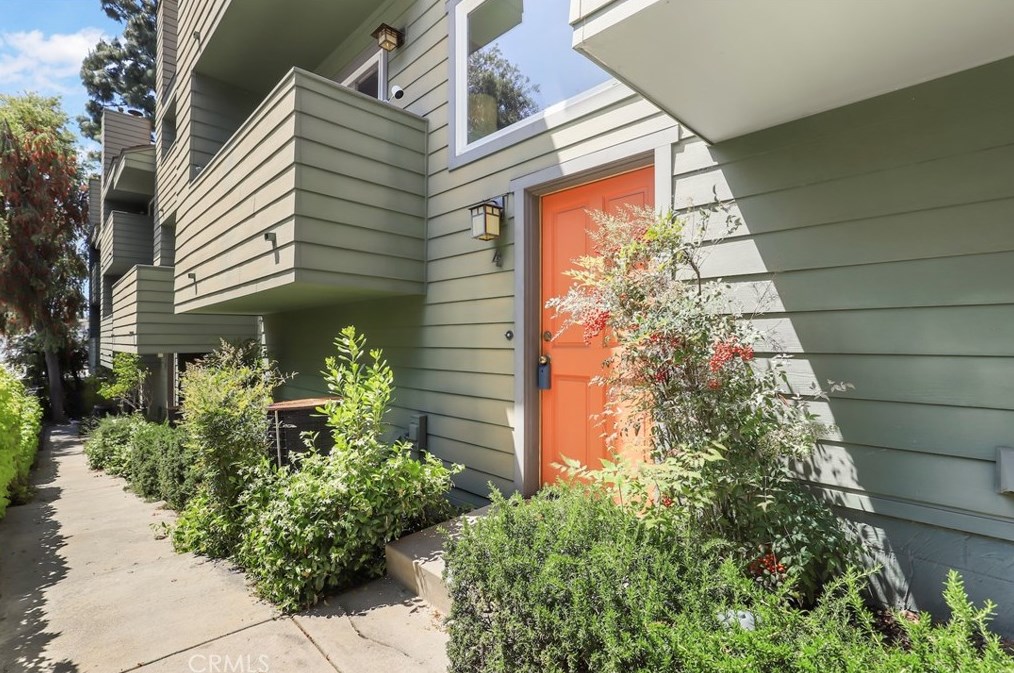543 S Marengo Ave #4, Pasadena, CA 91101
