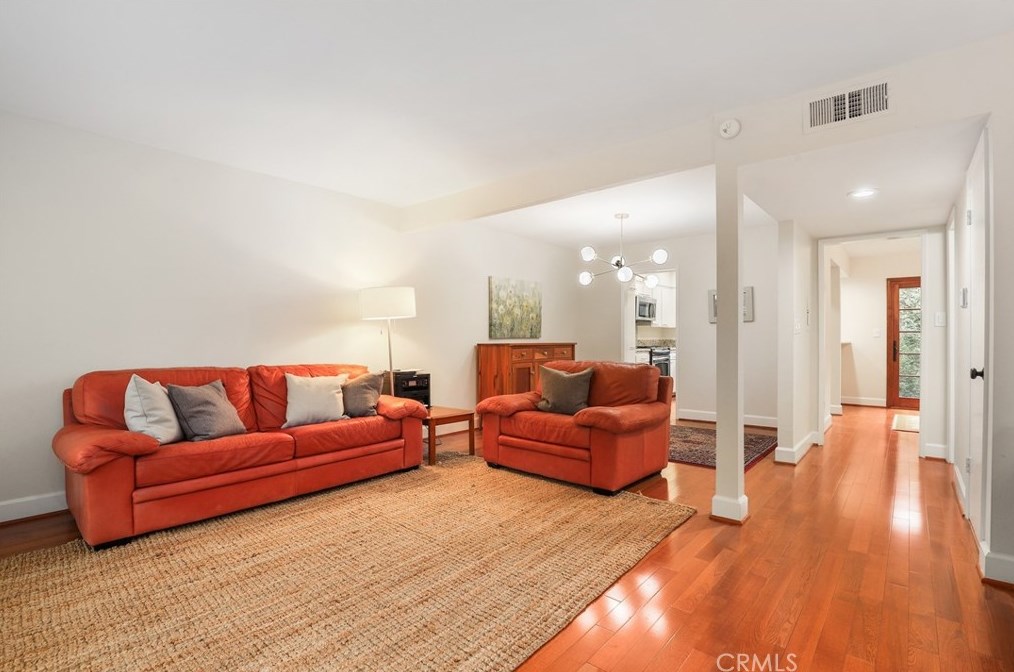 457 Walnut St, Pasadena CA  91103-3563 exterior
