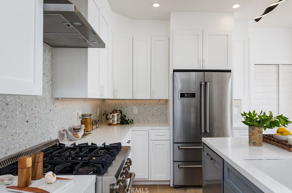 6628 Aldama St, Los Angeles CA  90042-1903 exterior