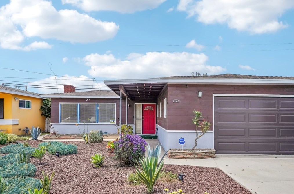 8140 Adoree St, Downey, CA 90242-4204