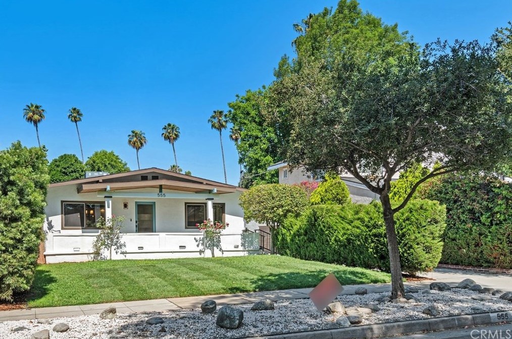 555 N Chester Ave, Pasadena, CA 91106