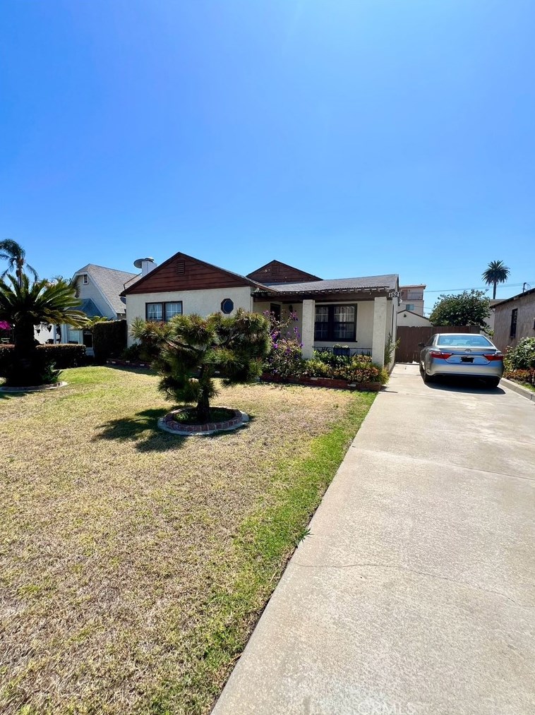 1521 Carmelina Ave, Los Angeles, CA 90025-3621