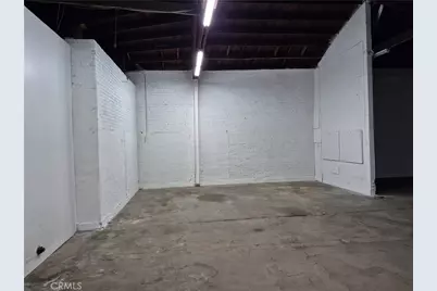 6080 S Hoover Street, Los Angeles, CA 90044 - Photo 4