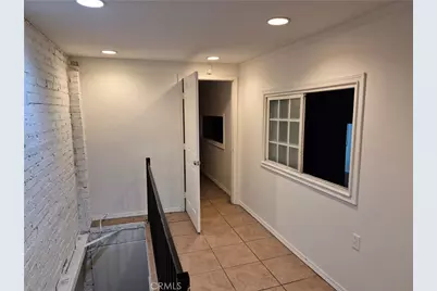 6080 S Hoover Street, Los Angeles, CA 90044 - Photo 8