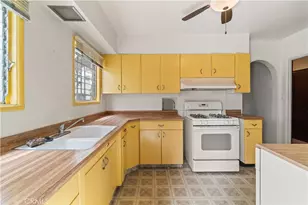 138 N Swall Dr, Beverly Hills, CA 90211 - Photo 10