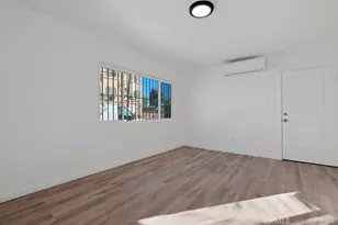 2122 E 10th St, Long Beach, CA 90804 - Photo 24
