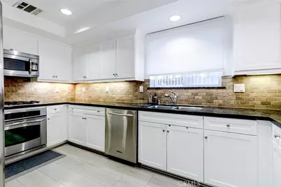 7249 Franklin Avenue #205, Hollywood Hills, CA 90046 - Photo 8