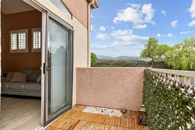 27000 Karns Court #2809, Canyon Country, CA 91387 - Photo 6