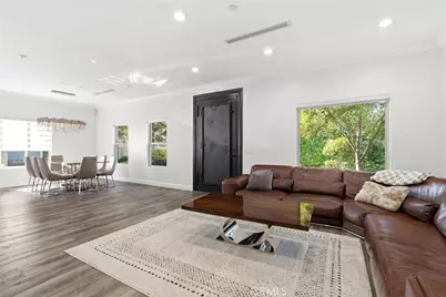 430 N Parish Place, Burbank, CA 91506 - Photo 4