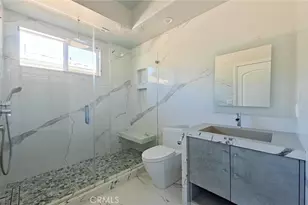 6937 Kian Ct, Van Nuys, CA 91406 - Photo 38