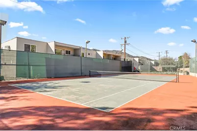 33 Northwoods, La Crescenta, CA 91214 - Photo 32