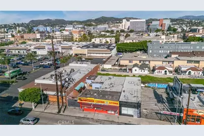 4621 Santa Monica, Los Angeles, CA 90029 - Photo 2
