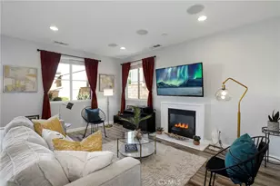 19911 Holly Dr, Saugus, CA 91350 - Photo 4