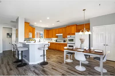 19911 Holly Drive, Saugus, CA 91350 - Photo 8