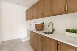 197 E Palm St, Altadena, CA 91001 - Photo 18