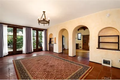 725 W Hillcrest Boulevard, Monrovia, CA 91016 - Photo 16