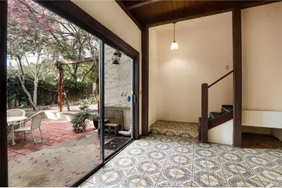 725 W Hillcrest Boulevard, Monrovia, CA 91016 - Photo 20