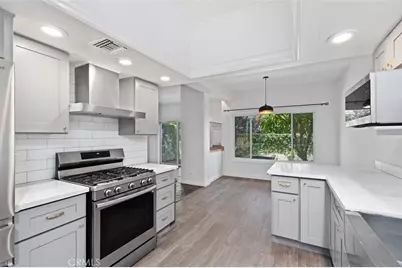 56 E Highland Avenue, Sierra Madre, CA 91024 - Photo 12