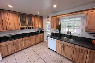 333 White, Upland, CA 91786 - Photo 8