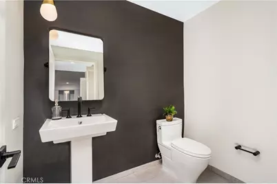 1333 S Orange Grove Avenue #401, Los Angeles, CA 90019 - Photo 16