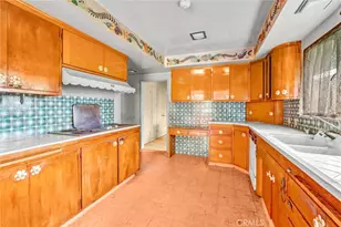 11500 Thurston, Los Angeles, CA 90049 - Photo 26