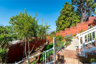 1404 Corona Drive, Glendale, CA 91205 - Photo 40