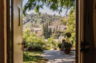 452 Holland Ave, Los Angeles, CA 90042 - Photo 32