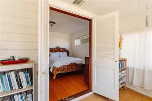 452 Holland Ave, Los Angeles, CA 90042 - Photo 28