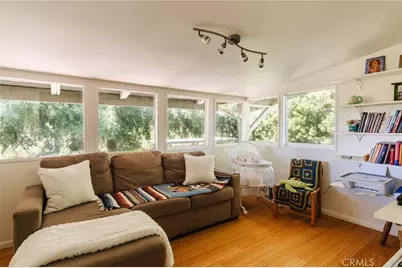 452 Holland Avenue, Los Angeles, CA 90042 - Photo 22