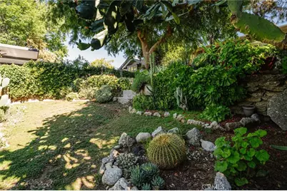 452 Holland Avenue, Los Angeles, CA 90042 - Photo 42