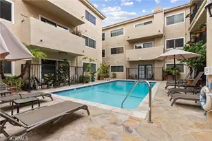 1203 N Sweetzer, West Hollywood, CA 90069 - Photo 24