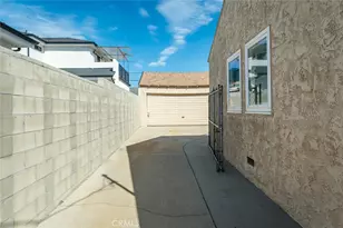 10515 Lanark, Los Angeles, CA 91352 - Photo 22