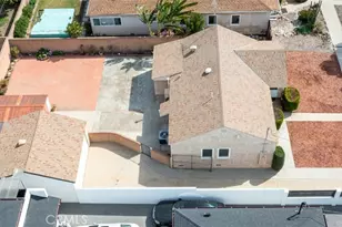 10515 Lanark, Los Angeles, CA 91352 - Photo 30