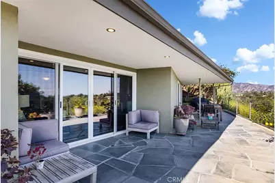 1010 Aratina Street, Los Angeles, CA 90042 - Photo 32