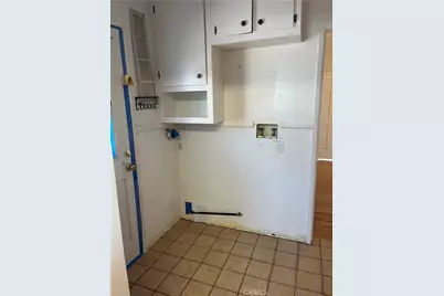 147 W Las Flores, Altadena, CA 91001 - Photo 8