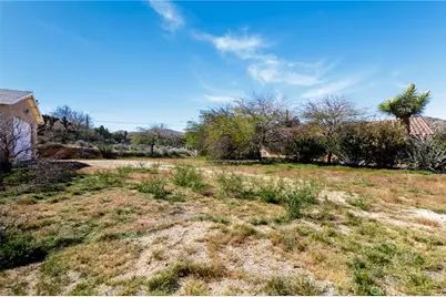 8444 Acoma Trail, Yucca Valley, CA 92284 - Photo 34